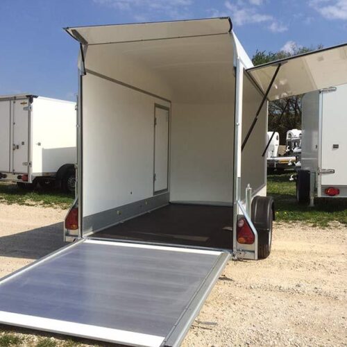 Reboque de oficina C300 com porta traseira e porta lateral
