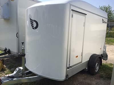 Reboque de oficina C300 com porta traseira e porta lateral - Image 3