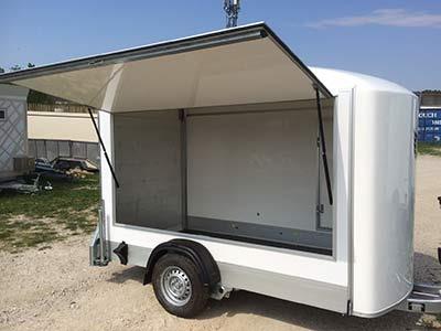 Reboque de oficina C300 com porta traseira e porta lateral - Image 2